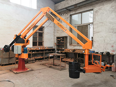 Poolautomaatne kastmismasin