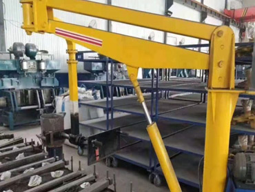 100 kg sulatatud raua valamise manipulaator